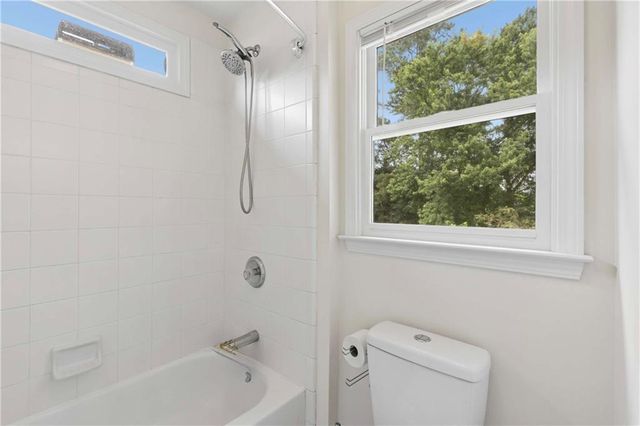 5486 Hedge Brooke Pointe Cove NW, Acworth, GA 30101
