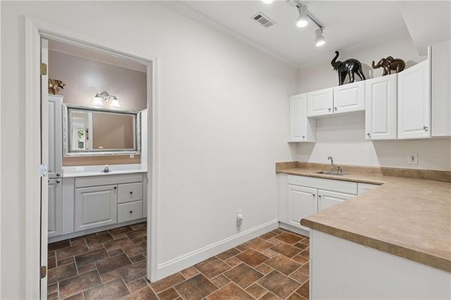 5486 Hedge Brooke Pointe Cove NW, Acworth, GA 30101