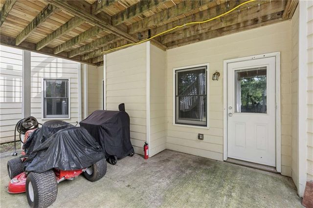 5486 Hedge Brooke Pointe Cove NW, Acworth, GA 30101