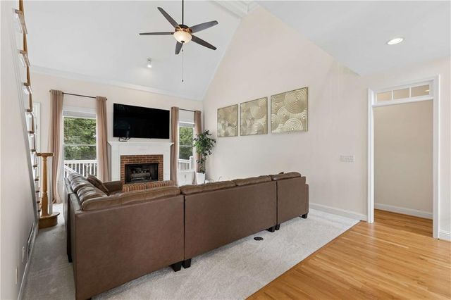5486 Hedge Brooke Pointe Cove NW, Acworth, GA 30101