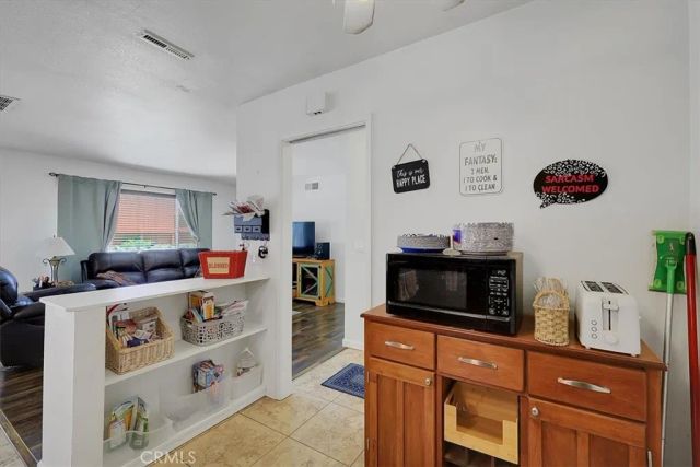 7048 Kilkenny Dr, Sacramento, CA 95842
