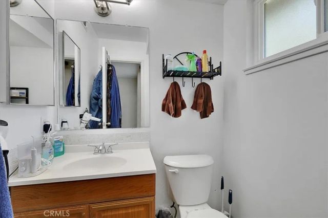 7048 Kilkenny Dr, Sacramento, CA 95842