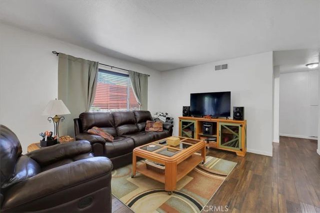 7048 Kilkenny Dr, Sacramento, CA 95842