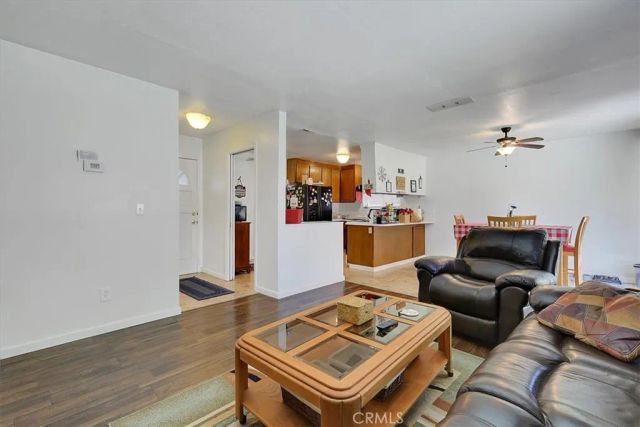 7048 Kilkenny Dr, Sacramento, CA 95842