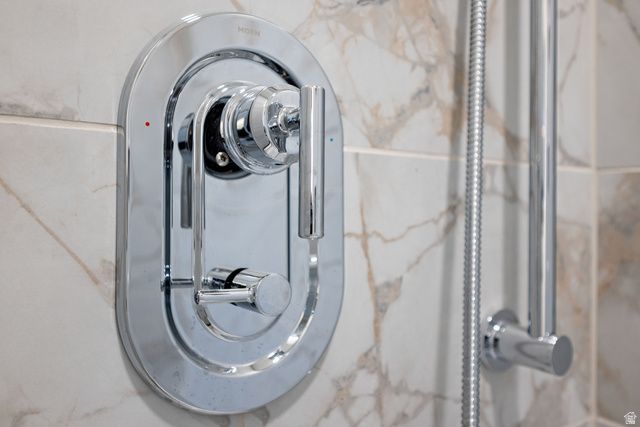 4695 S SYCAMORE, Holladay, UT 84117