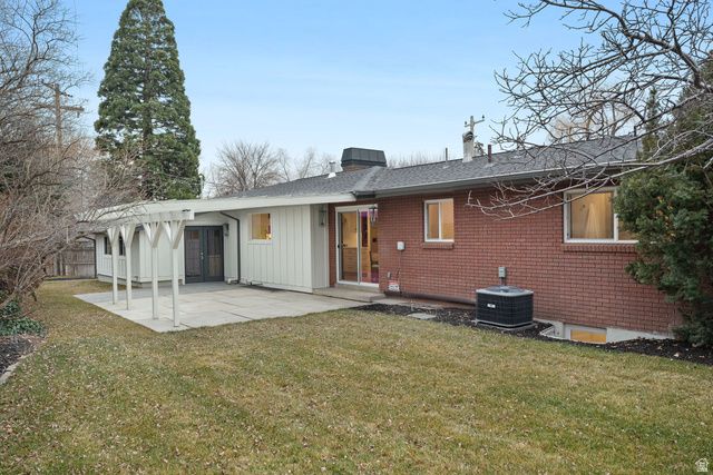 4695 S SYCAMORE, Holladay, UT 84117