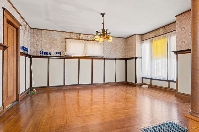 707 S Cherokee Avenue, Bartlesville, OK 74003