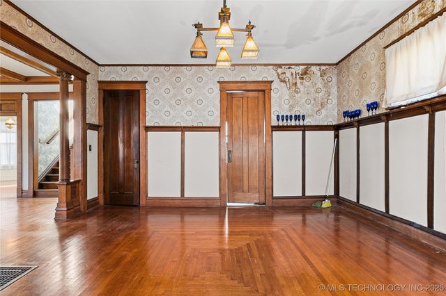 707 S Cherokee Avenue, Bartlesville, OK 74003