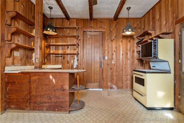 707 S Cherokee Avenue, Bartlesville, OK 74003