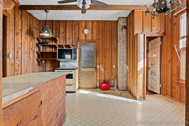 707 S Cherokee Avenue, Bartlesville, OK 74003