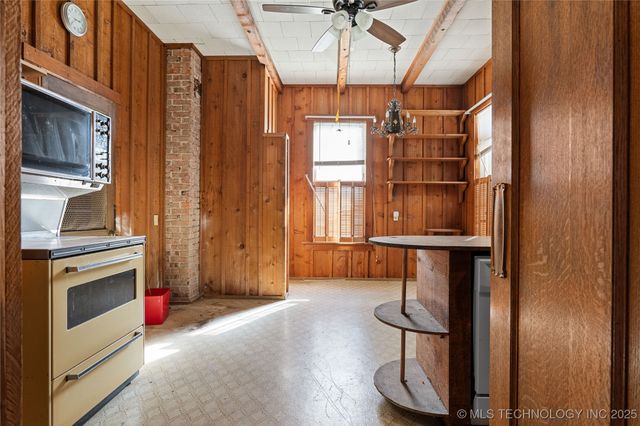 707 S Cherokee Avenue, Bartlesville, OK 74003