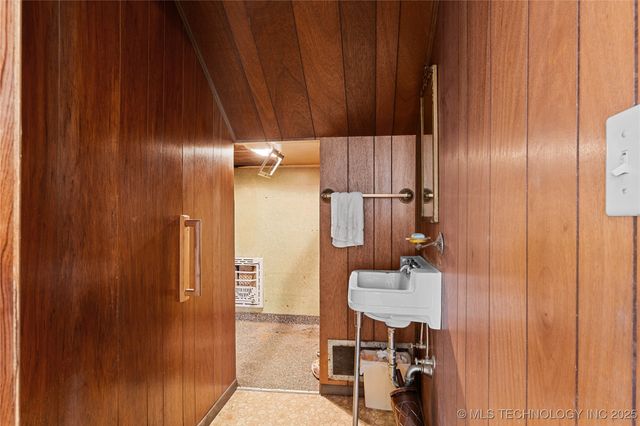 707 S Cherokee Avenue, Bartlesville, OK 74003