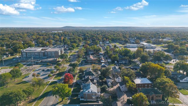 707 S Cherokee Avenue, Bartlesville, OK 74003