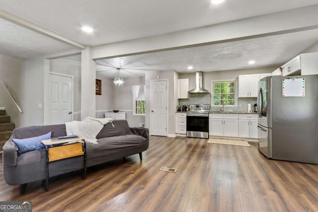 3918 Sherwood Drive, Douglasville, GA 30135