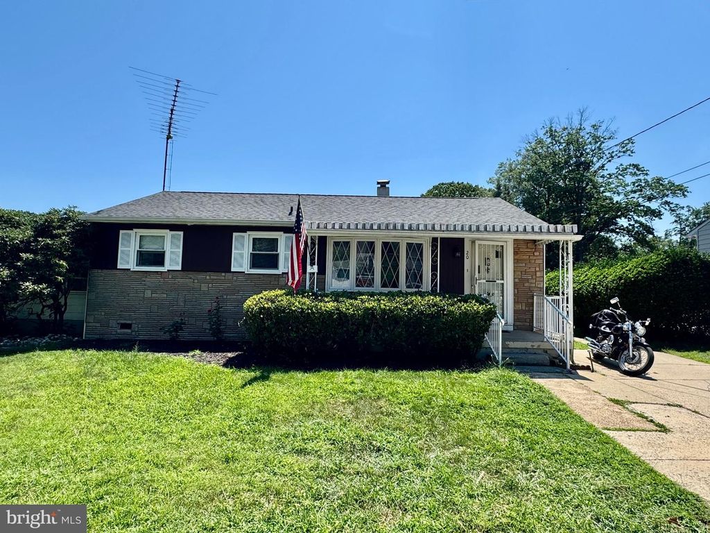 20 ELLIS AVE, Burlington, NJ 08016