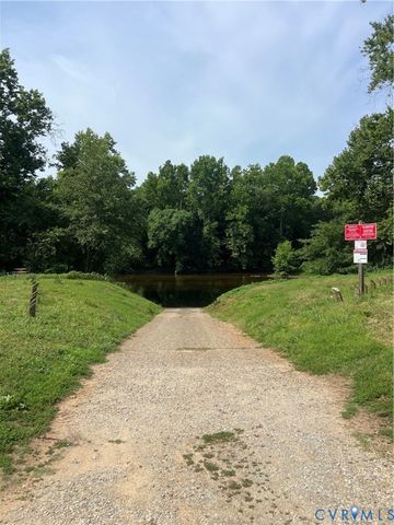 1387 New Town Rd, Goochland, VA 23063