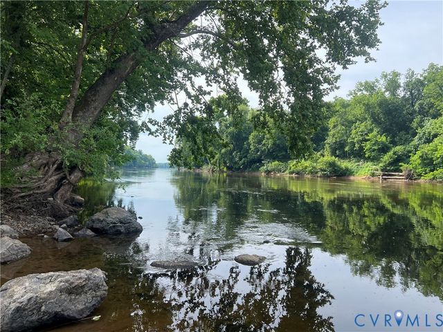 1387 New Town Rd, Goochland, VA 23063