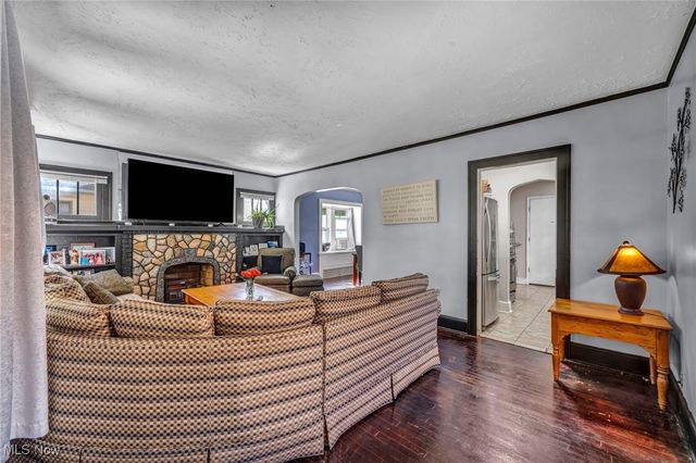 888 Greenwood Avenue, Akron, OH 44320