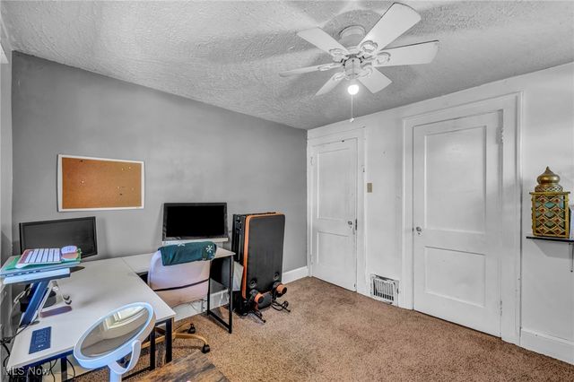 888 Greenwood Avenue, Akron, OH 44320