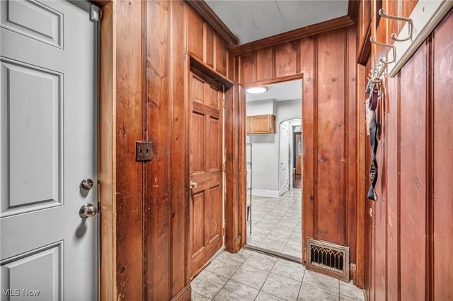 888 Greenwood Avenue, Akron, OH 44320