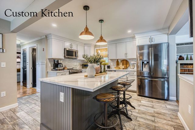 32 Century Lane, Litchfield, NH 03052
