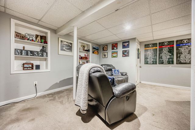 32 Century Lane, Litchfield, NH 03052