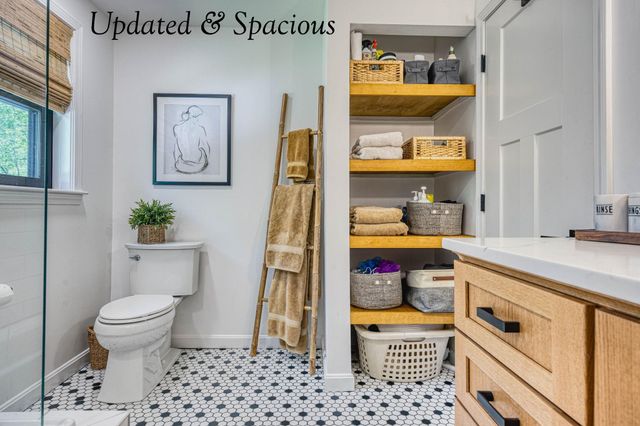 32 Century Lane, Litchfield, NH 03052