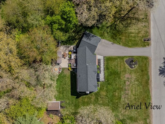 32 Century Lane, Litchfield, NH 03052