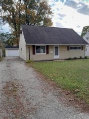 255 Fairpark Drive, Berea, OH 44017