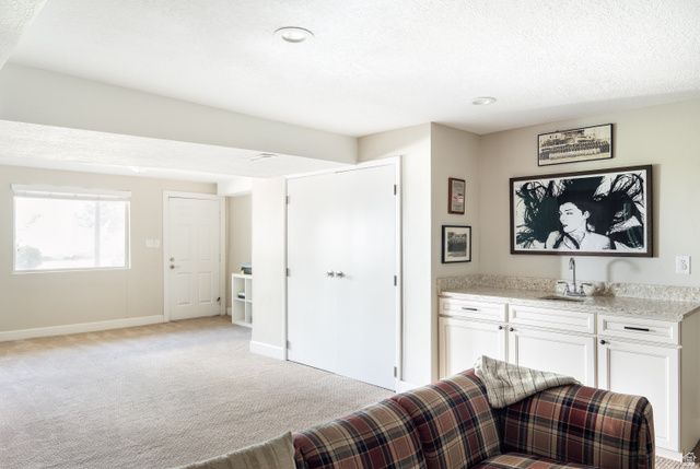 1069 E BIRCHBROOK CIR, Cottonwood Heights, UT 84047