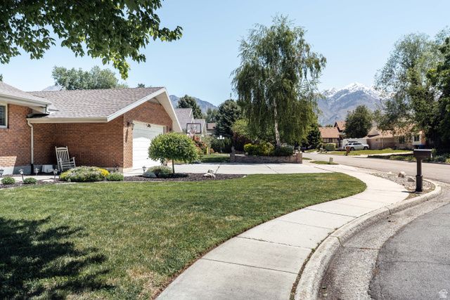 1069 E BIRCHBROOK CIR, Cottonwood Heights, UT 84047