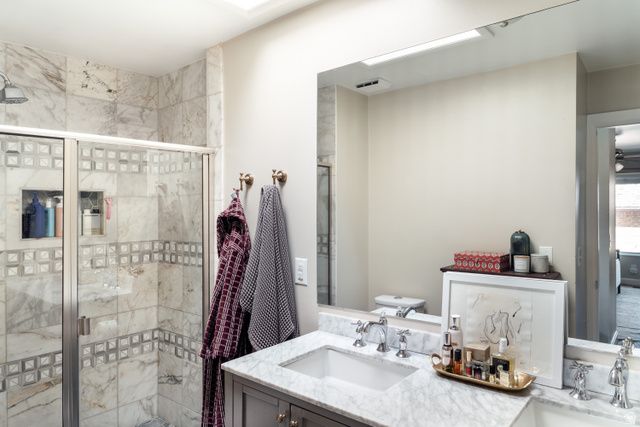 1069 E BIRCHBROOK CIR, Cottonwood Heights, UT 84047