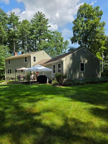 10 Warren Ter, Pembroke, MA 02359