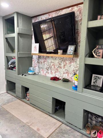 175 Bob Mccaskill Drive, Defuniak Springs, FL 32433