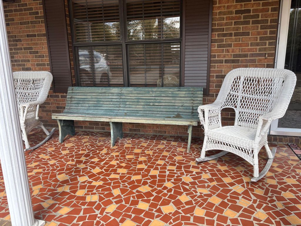 175 Bob Mccaskill Drive, Defuniak Springs, FL 32433