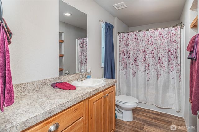 6536 Harlow Drive, Bremerton, WA 98312