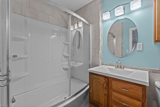 780 Meade LN, Virginia Beach, VA 23455