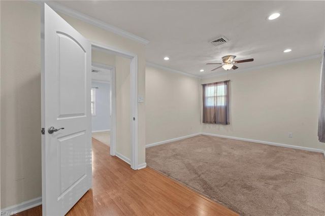 780 Meade LN, Virginia Beach, VA 23455