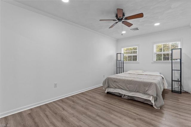 780 Meade LN, Virginia Beach, VA 23455