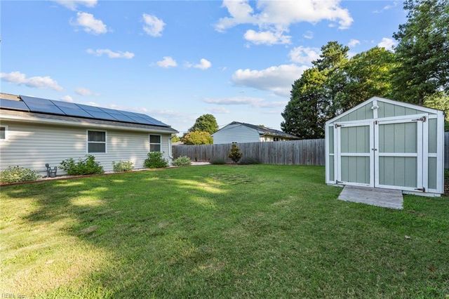 780 Meade LN, Virginia Beach, VA 23455