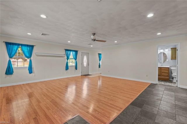 780 Meade LN, Virginia Beach, VA 23455