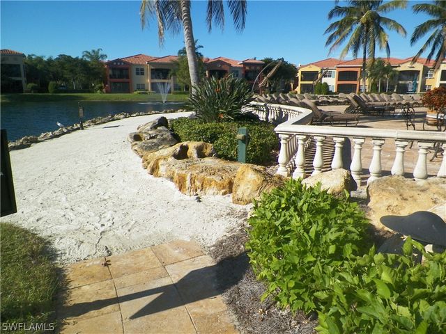 8641 Piazza Del Lago CIR 204, Estero, FL 33928