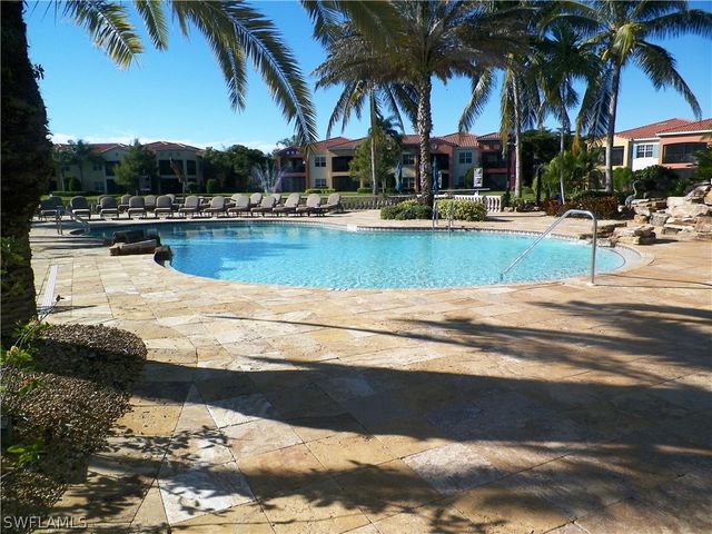 8641 Piazza Del Lago CIR 204, Estero, FL 33928