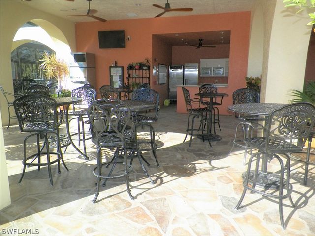 8641 Piazza Del Lago CIR 204, Estero, FL 33928