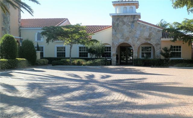 8641 Piazza Del Lago CIR 204, Estero, FL 33928