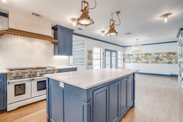 3800 Westcliff Road S, Fort Worth, TX 76109