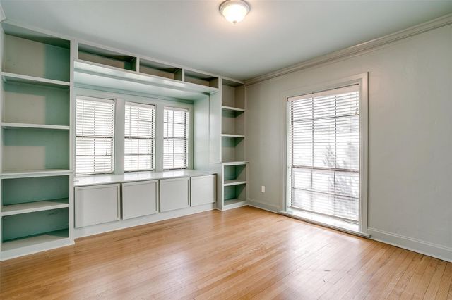 3800 Westcliff Road S, Fort Worth, TX 76109