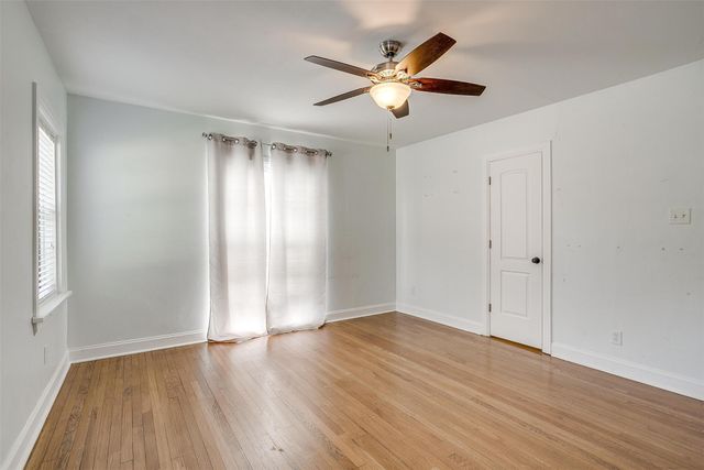 3800 Westcliff Road S, Fort Worth, TX 76109