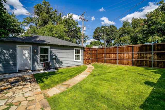 3800 Westcliff Road S, Fort Worth, TX 76109