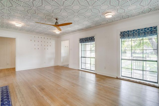3800 Westcliff Road S, Fort Worth, TX 76109